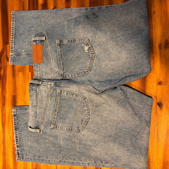 New Lucky Brand Size 6 90s fit Boyfriend Mid Rise Flare Distressed Jeans - Picture 5 of 16